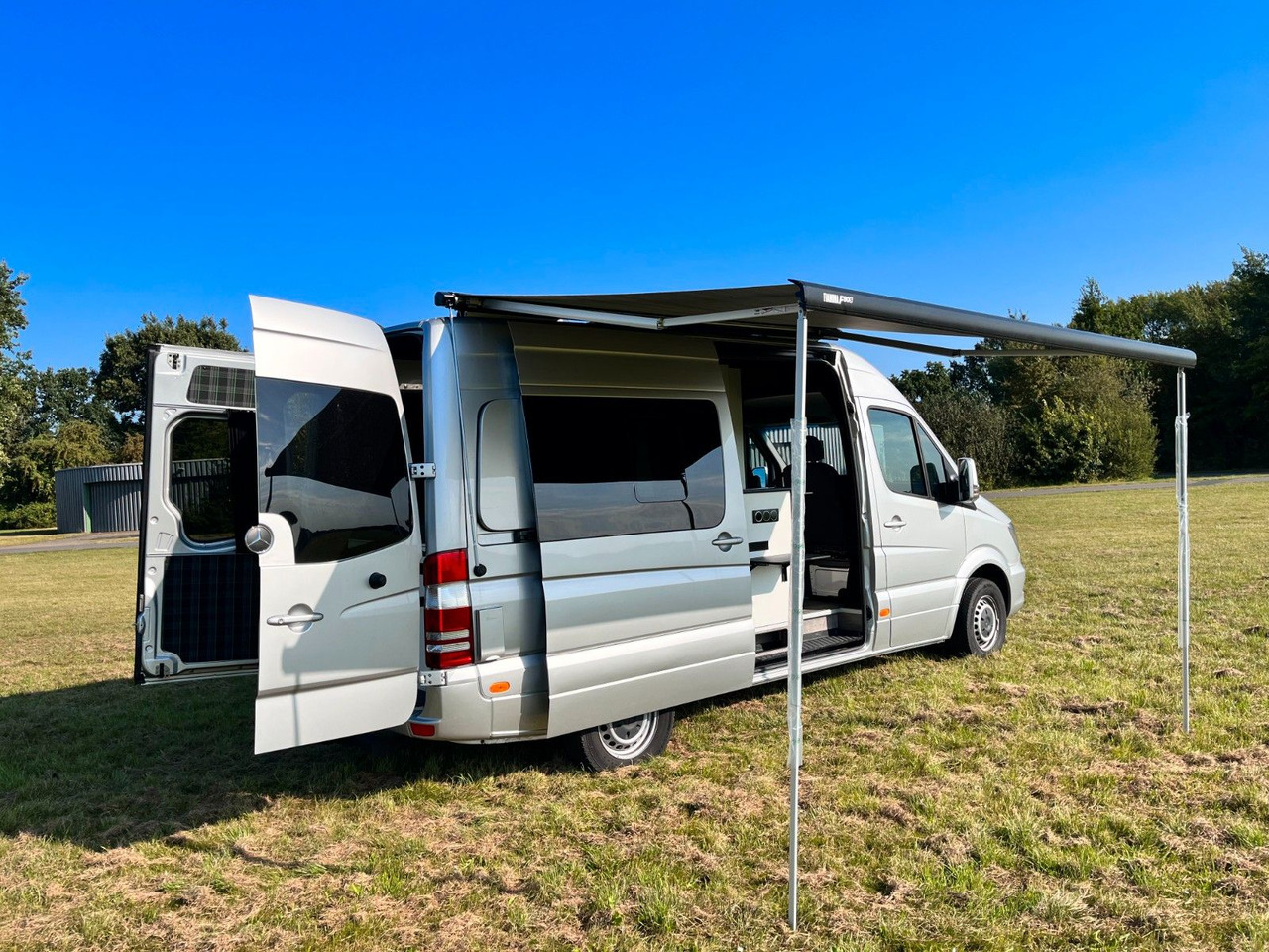 Mercedes-Benz Sprinter 3,5t Solar / Dusche / WC - Кастенваген: фото 2 Mercedes-Benz Sprinter 3,5t Solar / Dusche / WC - Кастенваген: фото 2