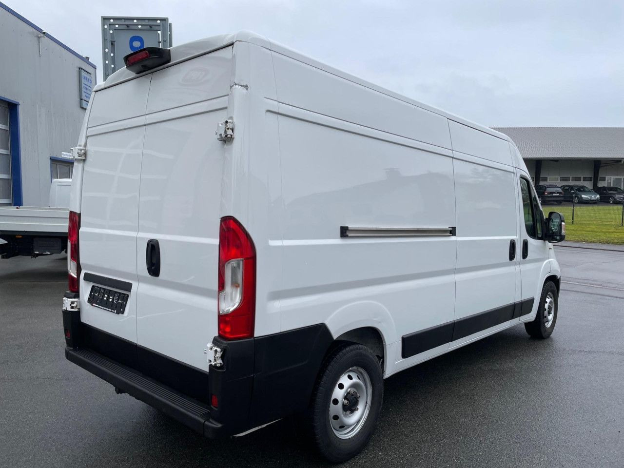 Fiat Ducato 35 180-MJet L4H2 Euro6 Klima AHK Navi ZV - Цельнометаллический фургон: фото 4 Fiat Ducato 35 180-MJet L4H2 Euro6 Klima AHK Navi ZV - Цельнометаллический фургон: фото 4