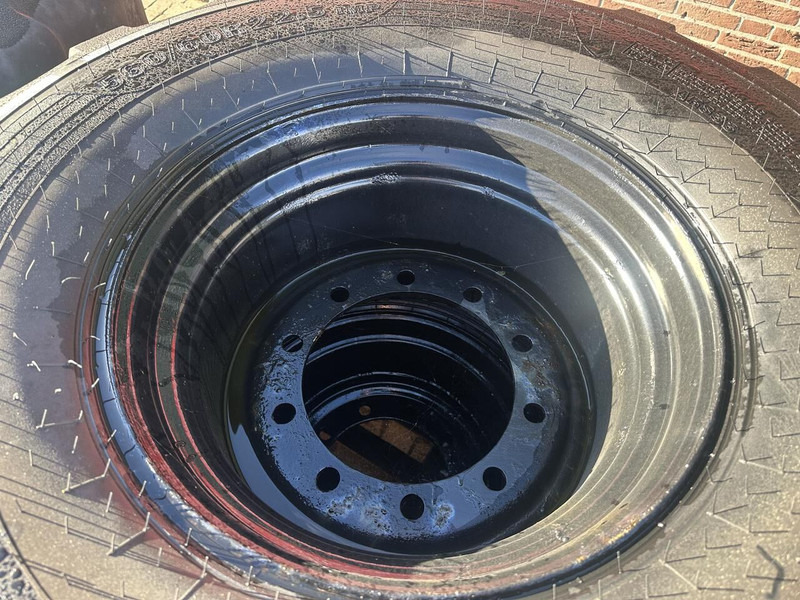 4 banden 560x60x22.5 - Шины и диски: фото 3 4 banden 560x60x22.5 - Шины и диски: фото 3