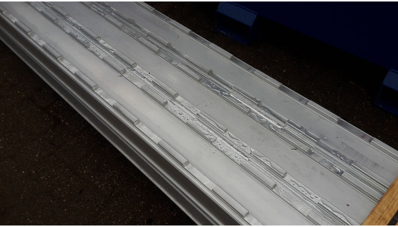 Aluminium rijplanken - Погрузочная рампа: фото 3 Aluminium rijplanken - Погрузочная рампа: фото 3