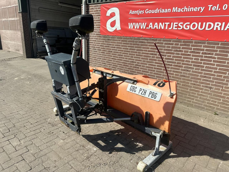 NIDO  - Отвал для снега: фото 2 NIDO  - Отвал для снега: фото 2