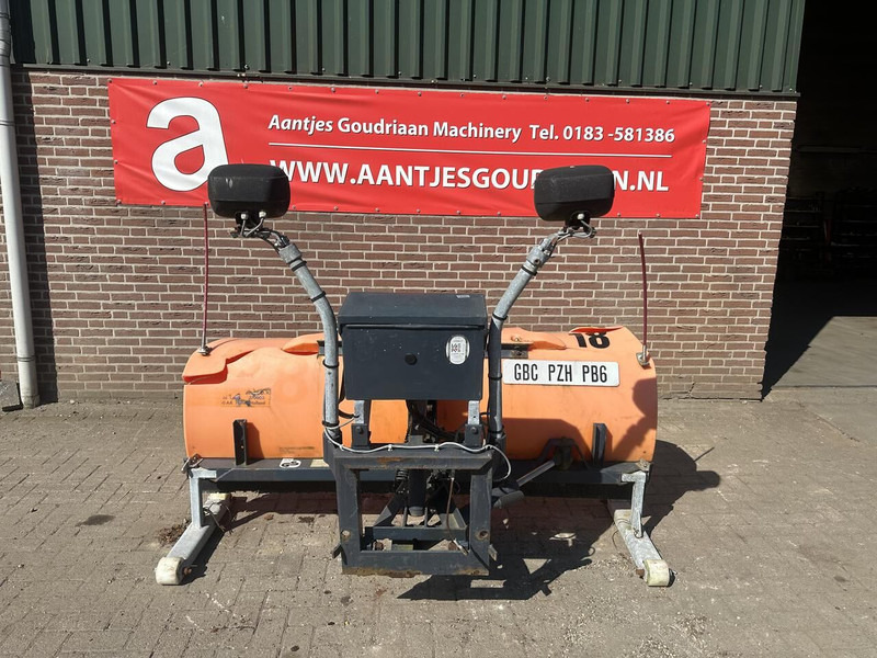 NIDO  - Отвал для снега: фото 1 NIDO  - Отвал для снега: фото 1