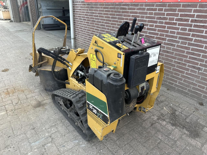 Stobbenfrees SC30TX - Gebruikt - Измельчитель пней: фото 4 Stobbenfrees SC30TX - Gebruikt - Измельчитель пней: фото 4