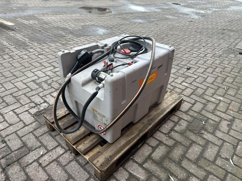 Dieseltank 200 liter - Gebruikt - Грузовик-цистерна: фото 3 Dieseltank 200 liter - Gebruikt - Грузовик-цистерна: фото 3