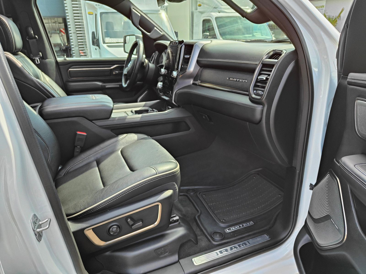 Внедорожник Dodge RAM HEMI Limited 5.7 PRINS LPG Luftfederung: фото 8 Внедорожник Dodge RAM HEMI Limited 5.7 PRINS LPG Luftfederung: фото 8