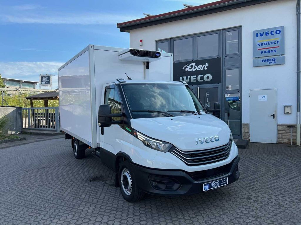 Iveco 35S14 A8 CNG Koffer *3-Sitze*Klima*Automatik* Iveco 35S14 A8 CNG Koffer *3-Sitze*Klima*Automatik* - Фургон-рефрижератор: фото 1 Iveco 35S14 A8 CNG Koffer *3-Sitze*Klima*Automatik* Iveco 35S14 A8 CNG Koffer *3-Sitze*Klima*Automatik* - Фургон-рефрижератор: фото 1