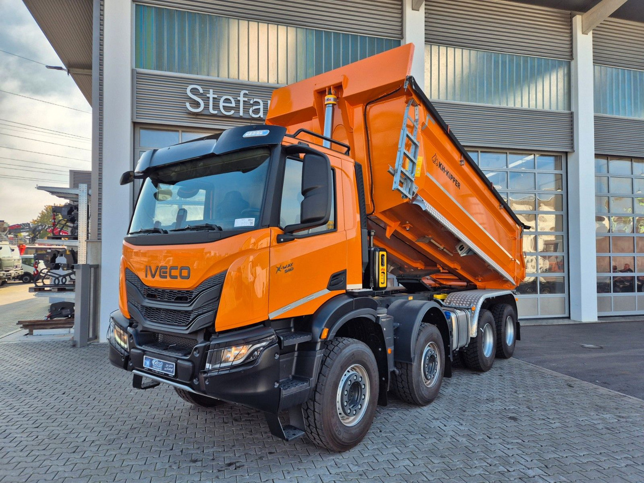 Iveco AD360X54Z HR OFF 8x4 Intarder AHK - Портальный бункеровоз: фото 1 Iveco AD360X54Z HR OFF 8x4 Intarder AHK - Портальный бункеровоз: фото 1