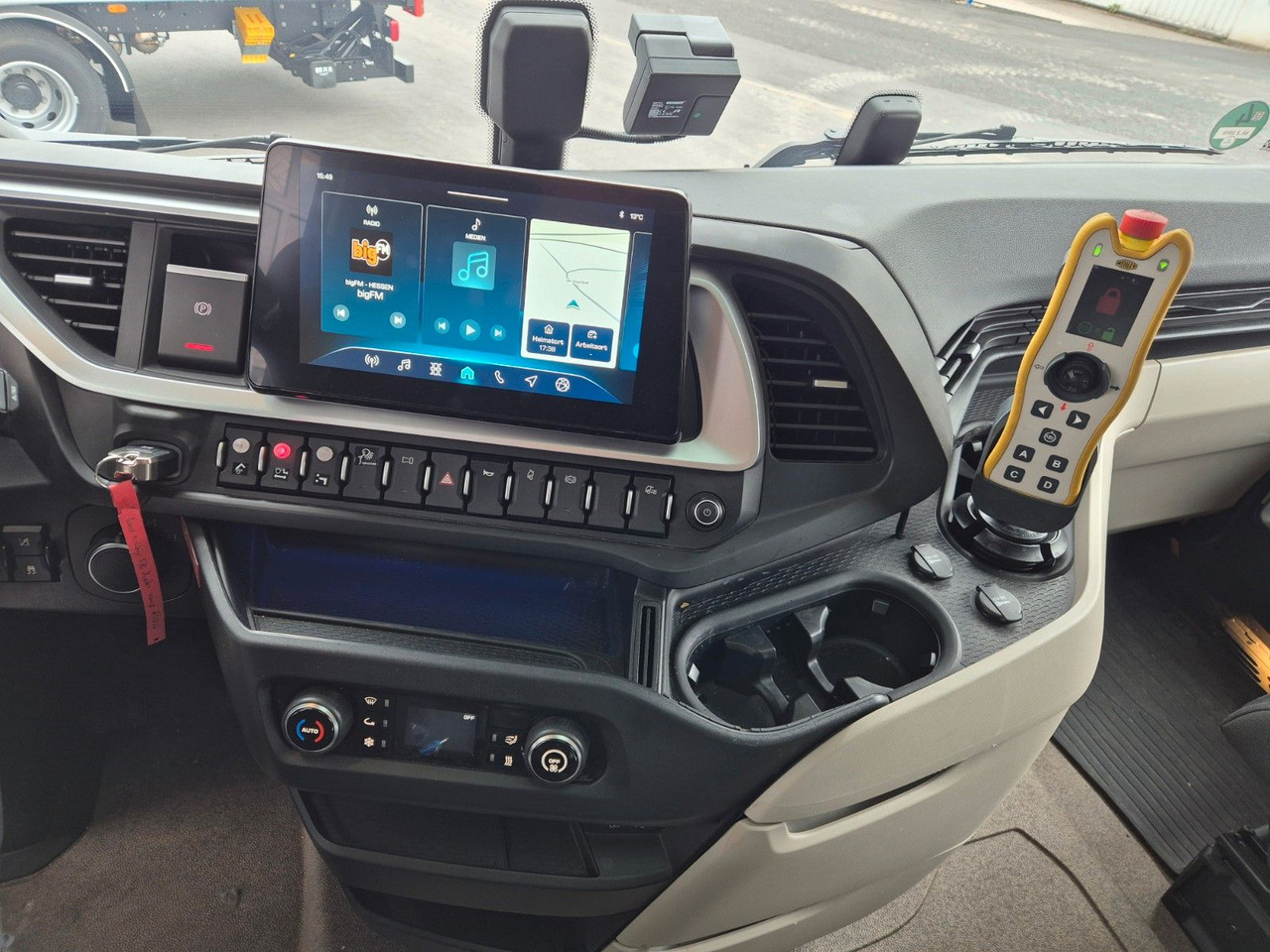 Крюковой мультилифт Iveco AS300X58Z/P HR ON+ 6x4 Meiller RS21.60 Funk AHK: фото 17 Крюковой мультилифт Iveco AS300X58Z/P HR ON+ 6x4 Meiller RS21.60 Funk AHK: фото 17