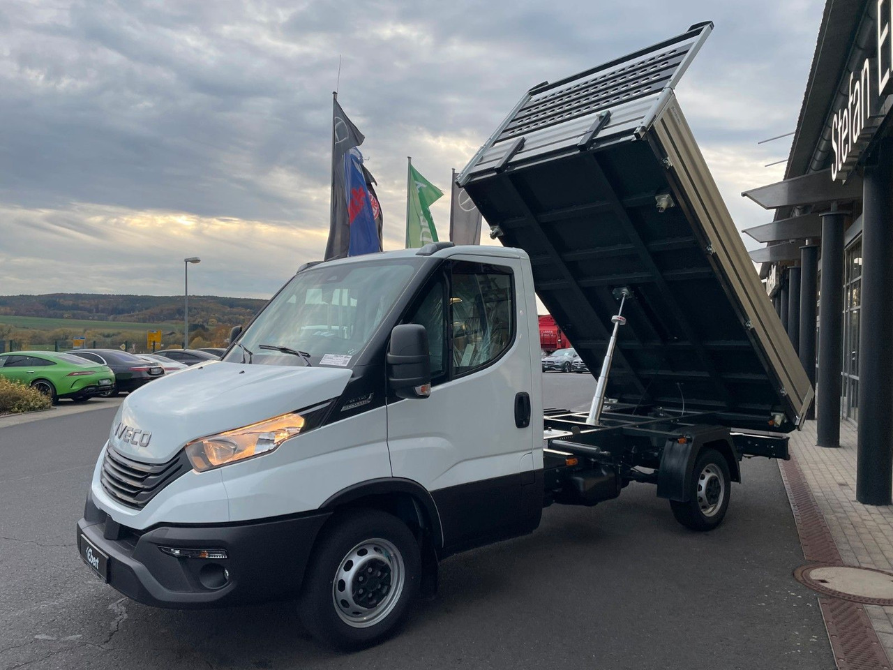 Iveco Daily 35S14 A8*R3.450mm*Automatik*Kamera*2Sitze* - Малотоннажный самосвал: фото 3 Iveco Daily 35S14 A8*R3.450mm*Automatik*Kamera*2Sitze* - Малотоннажный самосвал: фото 3