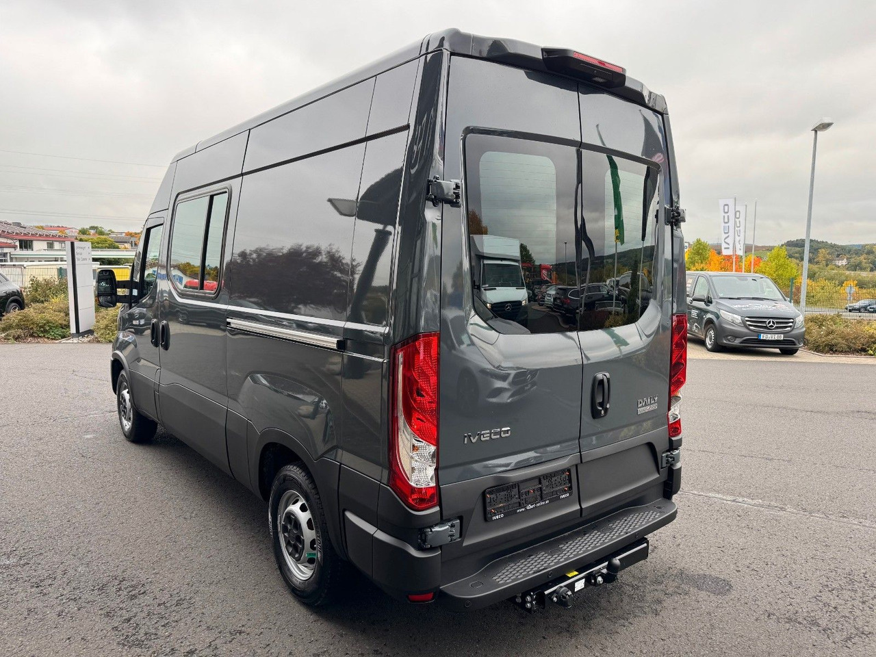 Iveco Daily 35S18HA8 3.0L *R3.520mm*AHK*2xSchiebetür* - Цельнометаллический фургон: фото 5 Iveco Daily 35S18HA8 3.0L *R3.520mm*AHK*2xSchiebetür* - Цельнометаллический фургон: фото 5