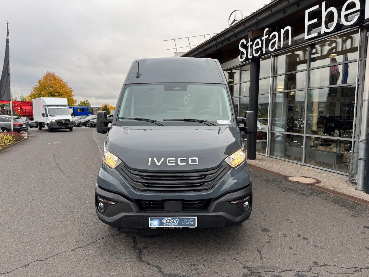 Iveco Daily 35S18HA8 3.0L *R3.520mm*AHK*2xSchiebetür* - Цельнометаллический фургон: фото 3 Iveco Daily 35S18HA8 3.0L *R3.520mm*AHK*2xSchiebetür* - Цельнометаллический фургон: фото 3