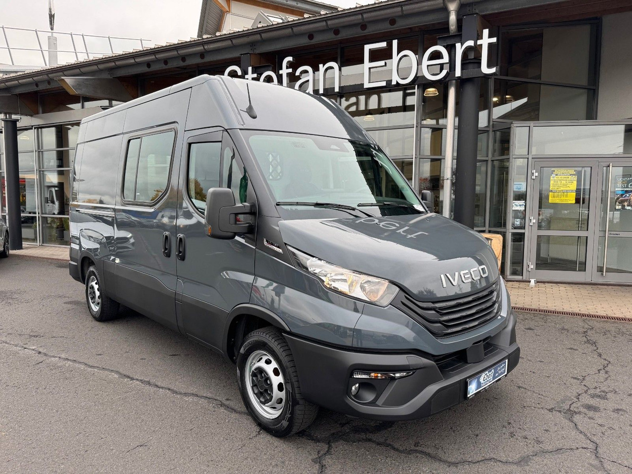 Iveco Daily 35S18HA8 3.0L *R3.520mm*AHK*2xSchiebetür* - Цельнометаллический фургон: фото 1 Iveco Daily 35S18HA8 3.0L *R3.520mm*AHK*2xSchiebetür* - Цельнометаллический фургон: фото 1