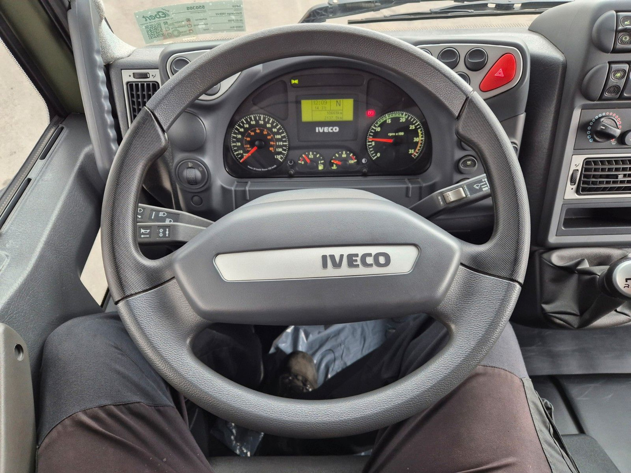 Грузовик бортовой/ Платформа Iveco Eurocargo ML100E22WM-BW 4x4 Pritsche L-Haus Bett: фото 14 Грузовик бортовой/ Платформа Iveco Eurocargo ML100E22WM-BW 4x4 Pritsche L-Haus Bett: фото 14