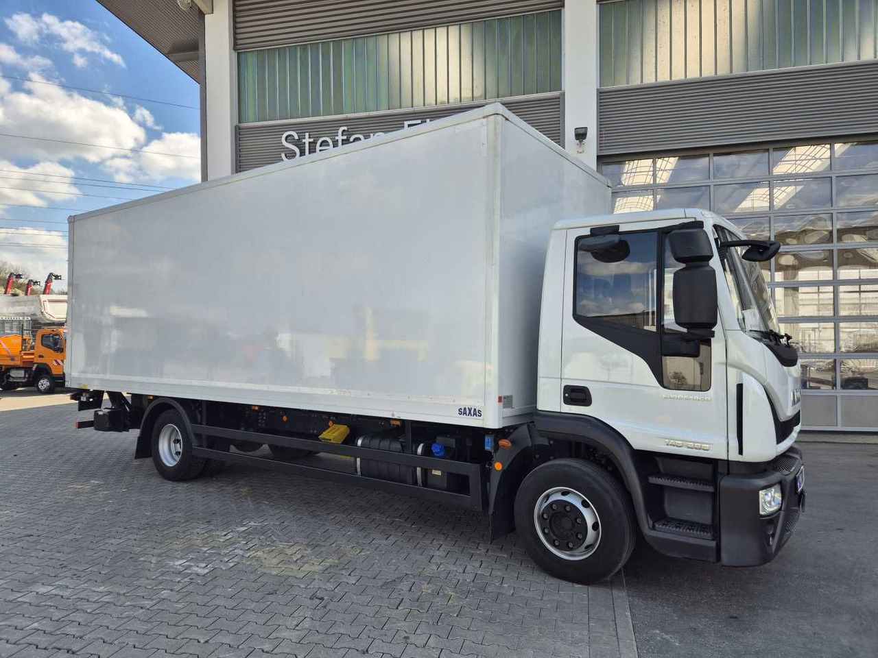 Iveco Eurocargo ML140E28/P 4x2 *LBW*AHK*Klima / 3x - Грузовик с закрытым кузовом: фото 2 Iveco Eurocargo ML140E28/P 4x2 *LBW*AHK*Klima / 3x - Грузовик с закрытым кузовом: фото 2