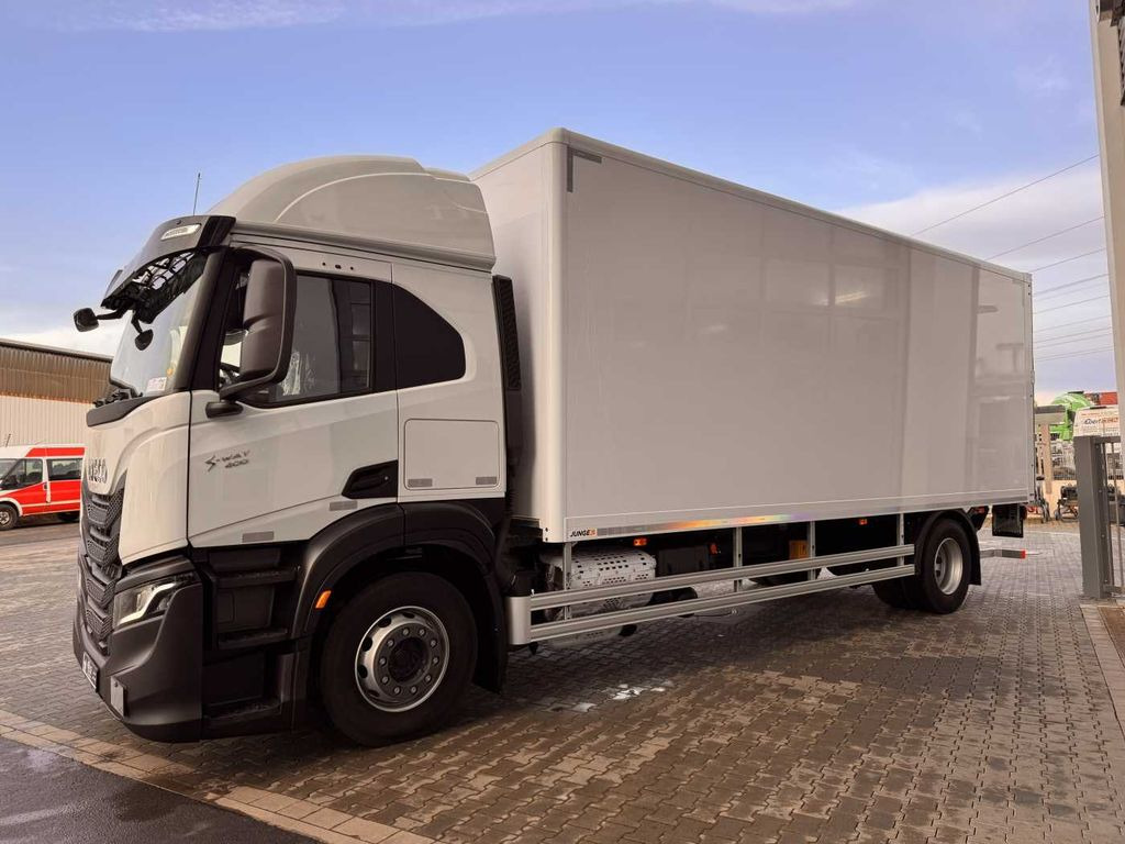 Iveco S-Way AT190S40/P LBW 2.000kg Tür Navi Bett Iveco S-Way AT190S40/P LBW 2.000kg Tür Navi Bett - Грузовик с закрытым кузовом: фото 4 Iveco S-Way AT190S40/P LBW 2.000kg Tür Navi Bett Iveco S-Way AT190S40/P LBW 2.000kg Tür Navi Bett - Грузовик с закрытым кузовом: фото 4