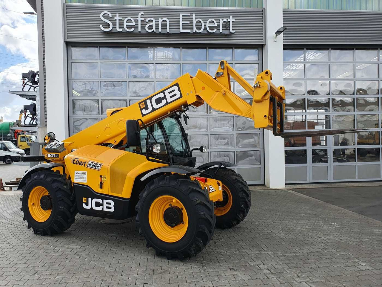 JCB 541-70 / nur 438h / 2022 / 4.100kg / 7m / 109PS - Телескопический погрузчик: фото 1 JCB 541-70 / nur 438h / 2022 / 4.100kg / 7m / 109PS - Телескопический погрузчик: фото 1