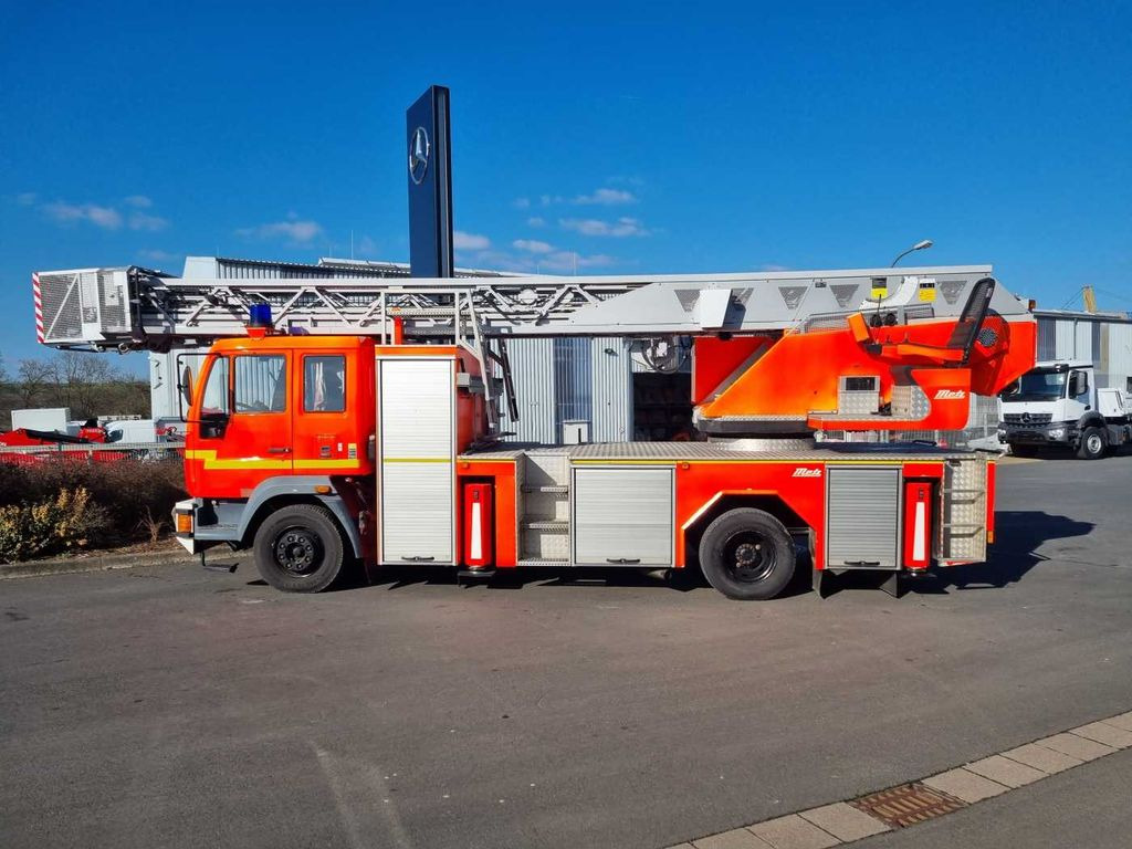 MAN 15.284LC Metz DLK 23-12 Feuerwehr Drehleiter - Автоманипулятор: фото 4 MAN 15.284LC Metz DLK 23-12 Feuerwehr Drehleiter - Автоманипулятор: фото 4