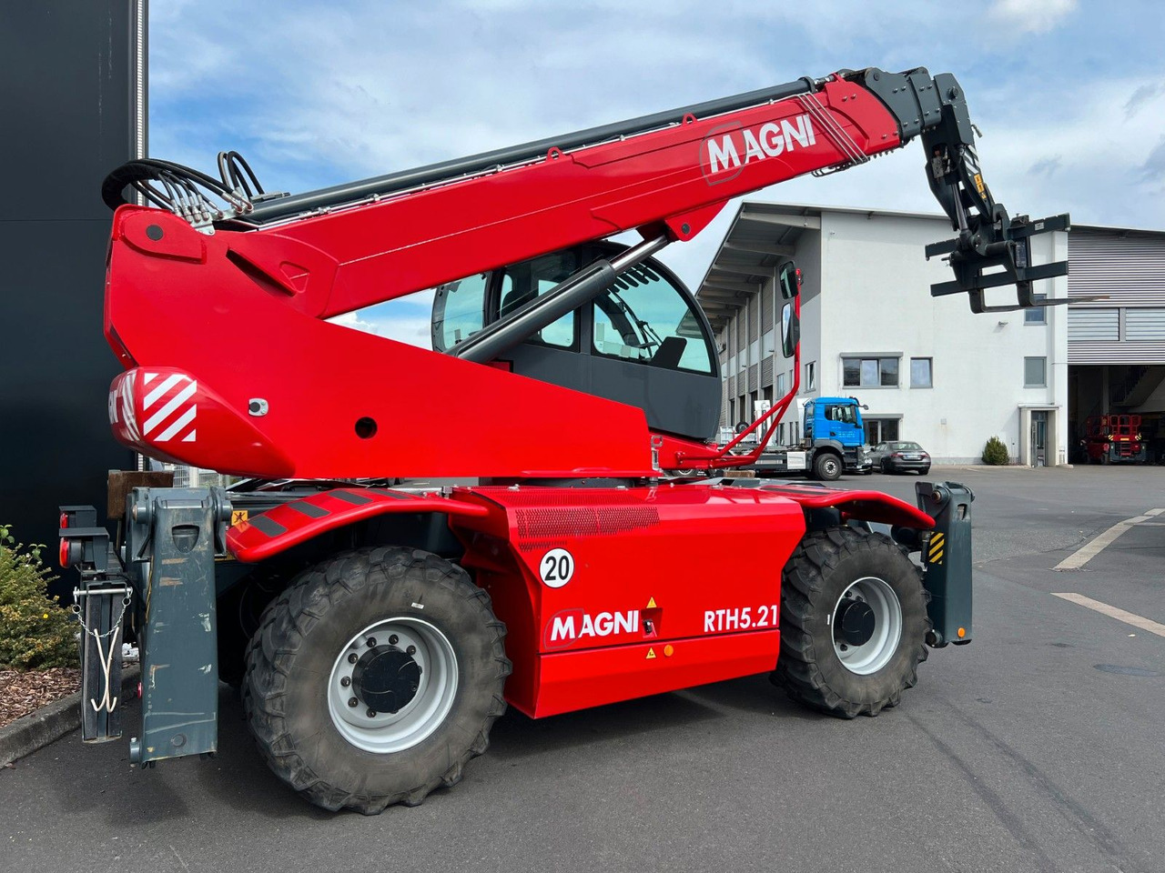 Телескопический погрузчик Magni RTH 5.21 Roto / Funk / Gabel / nur 462h: фото 8 Телескопический погрузчик Magni RTH 5.21 Roto / Funk / Gabel / nur 462h: фото 8