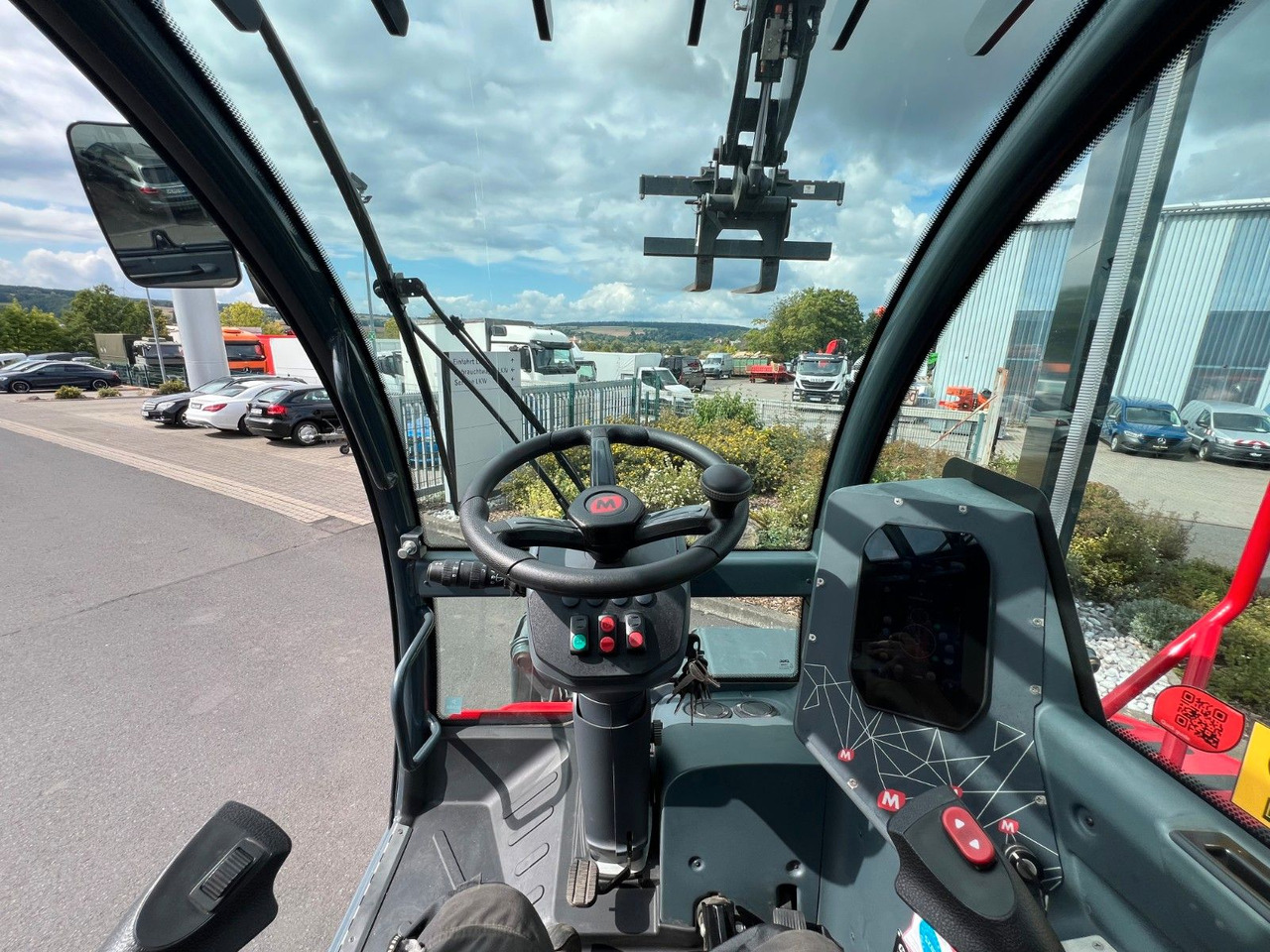 Телескопический погрузчик Magni RTH 5.21 Roto / Funk / Gabel / nur 462h: фото 15 Телескопический погрузчик Magni RTH 5.21 Roto / Funk / Gabel / nur 462h: фото 15