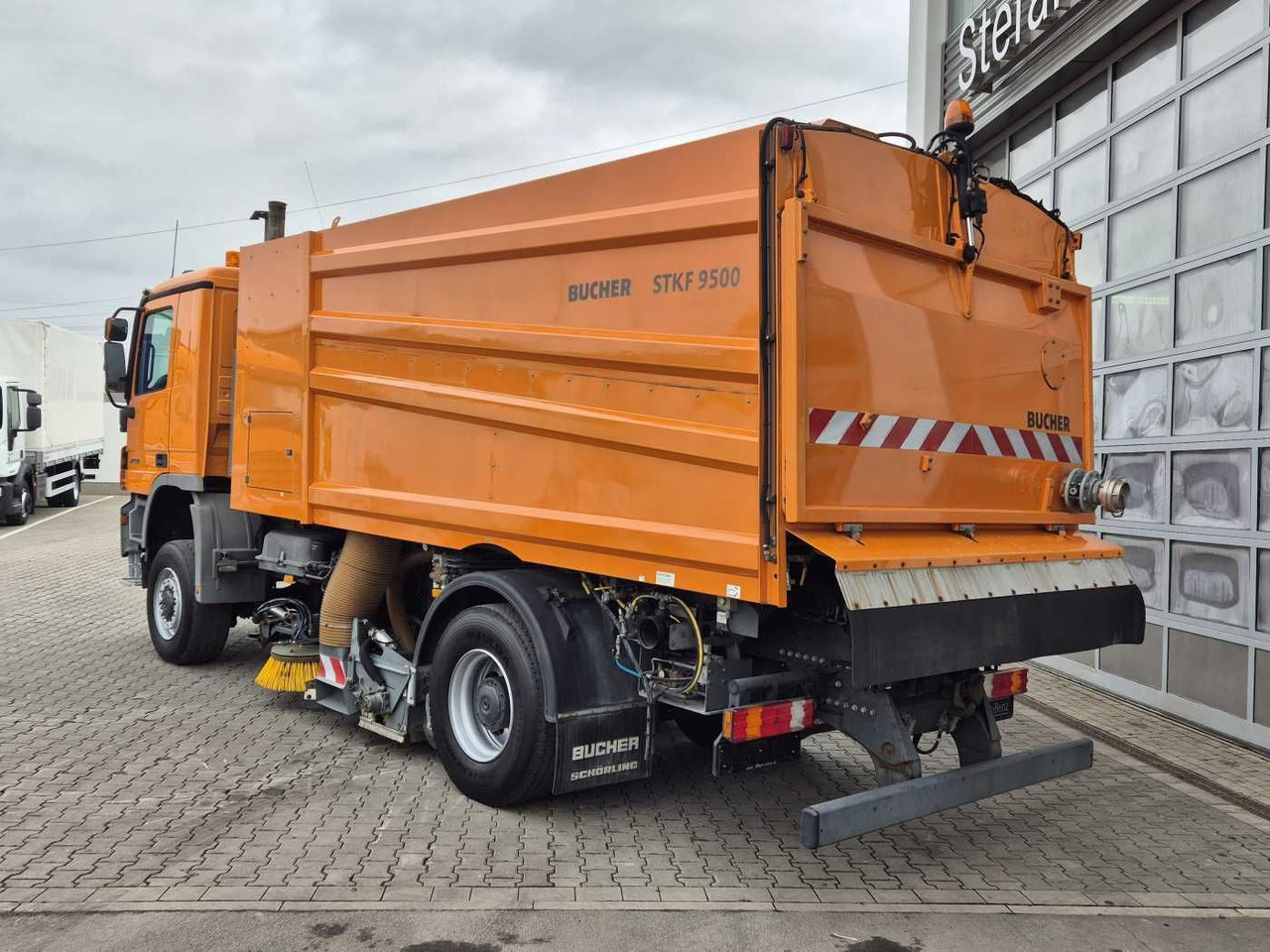 Mercedes-Benz Actros 2032 A 4x4 Bucher STKF 9500 Airport 30x в лизинг Mercedes-Benz Actros 2032 A 4x4 Bucher STKF 9500 Airport 30x: фото 15