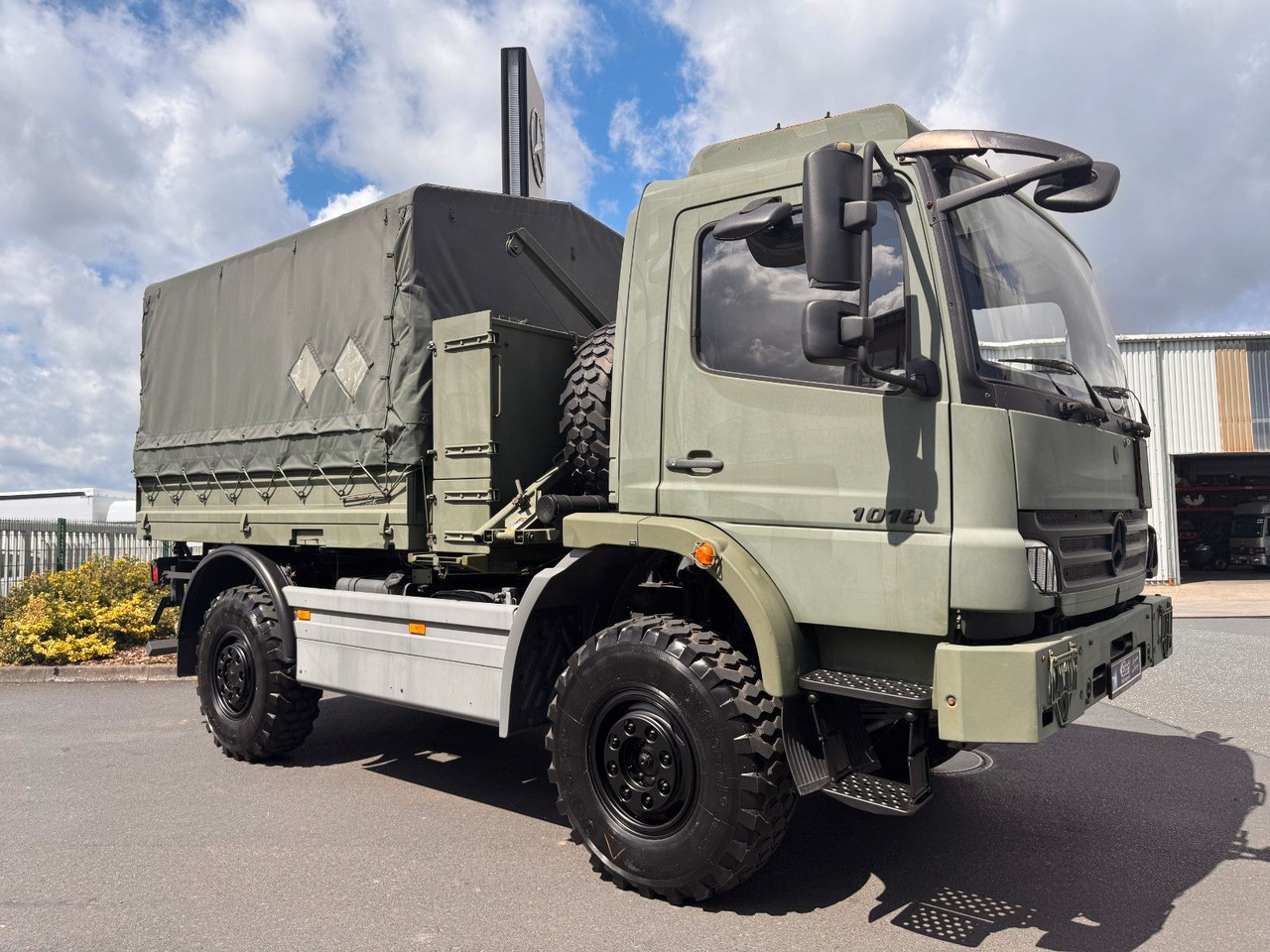 Mercedes-Benz Atego 1018 A 4x4 Singlebereifung 7 Stück vorh. - Грузовик бортовой/ Платформа: фото 3 Mercedes-Benz Atego 1018 A 4x4 Singlebereifung 7 Stück vorh. - Грузовик бортовой/ Платформа: фото 3