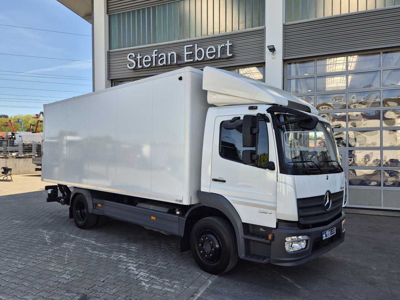 Mercedes-Benz Atego 1524 L Klima Standheizung LBW 1.500kg - Грузовик с закрытым кузовом: фото 2 Mercedes-Benz Atego 1524 L Klima Standheizung LBW 1.500kg - Грузовик с закрытым кузовом: фото 2