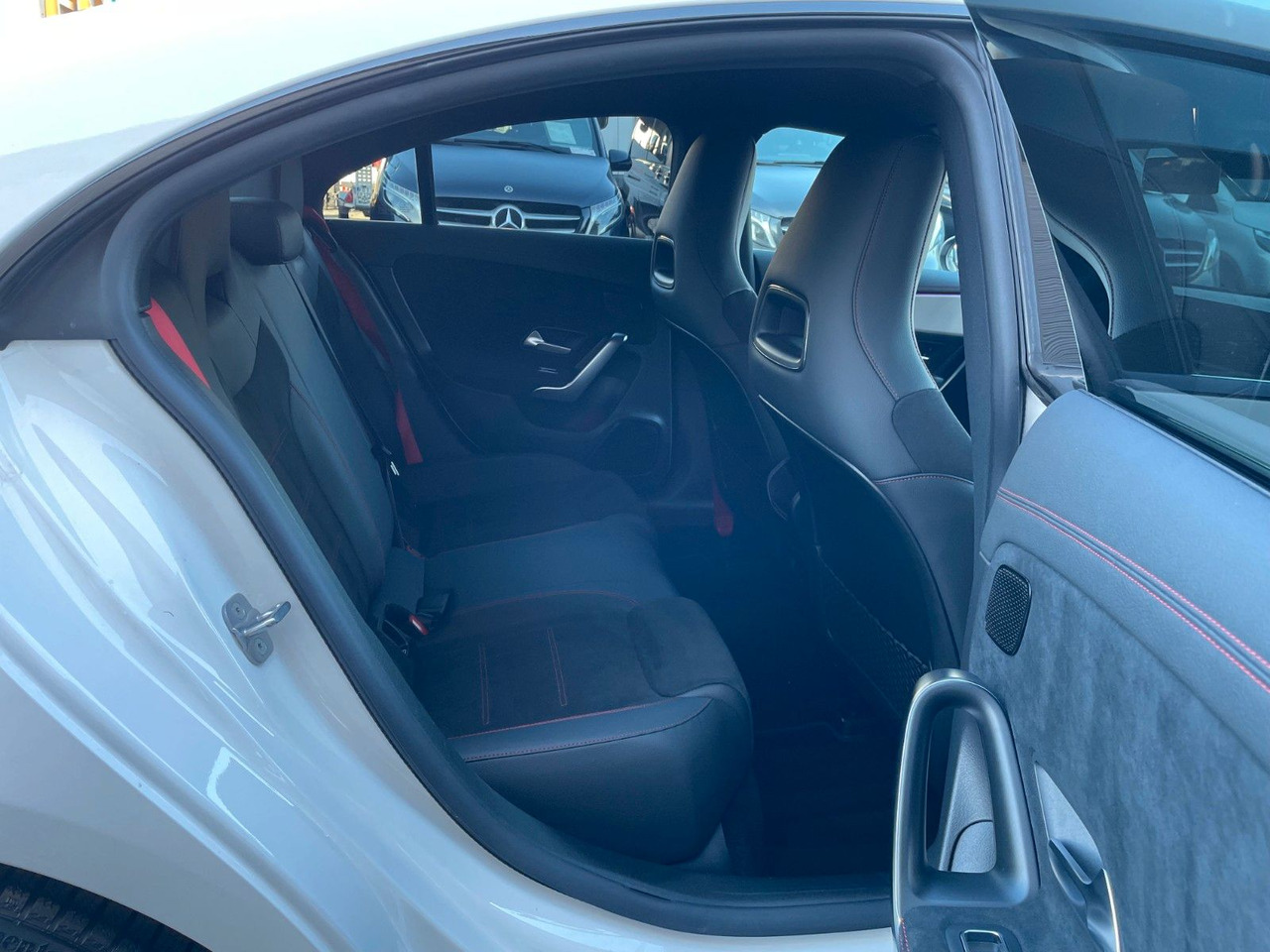 Купе Mercedes-Benz CLA 35 AMG Aero+TotW+R-Kamera+Ambiente: фото 7