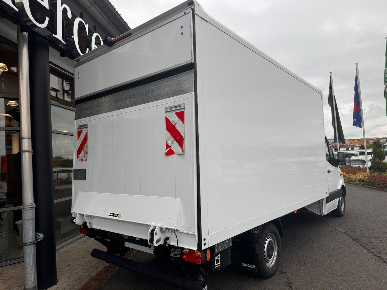 Mercedes-Benz Sprinter 317 CDI 4325 Koffer LBW Klima Kamera - Фургон с закрытым кузовом: фото 4 Mercedes-Benz Sprinter 317 CDI 4325 Koffer LBW Klima Kamera - Фургон с закрытым кузовом: фото 4