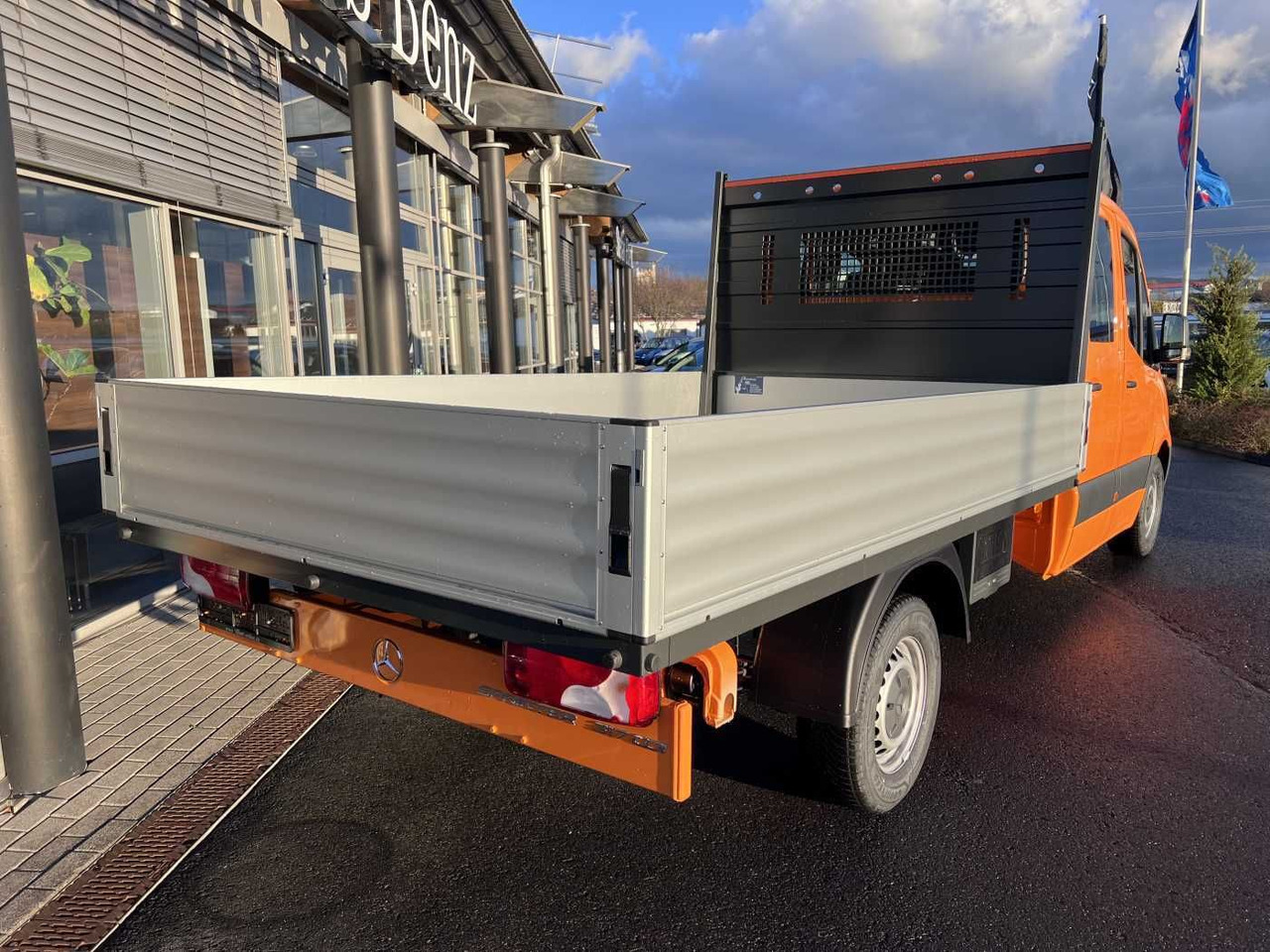 Mercedes-Benz Sprinter 317 CDI DoKa 4325 Klima MBUX Stdheiz - Малотоннажный бортовой грузовик, Грузопассажирский фургон: фото 4 Mercedes-Benz Sprinter 317 CDI DoKa 4325 Klima MBUX Stdheiz - Малотоннажный бортовой грузовик, Грузопассажирский фургон: фото 4