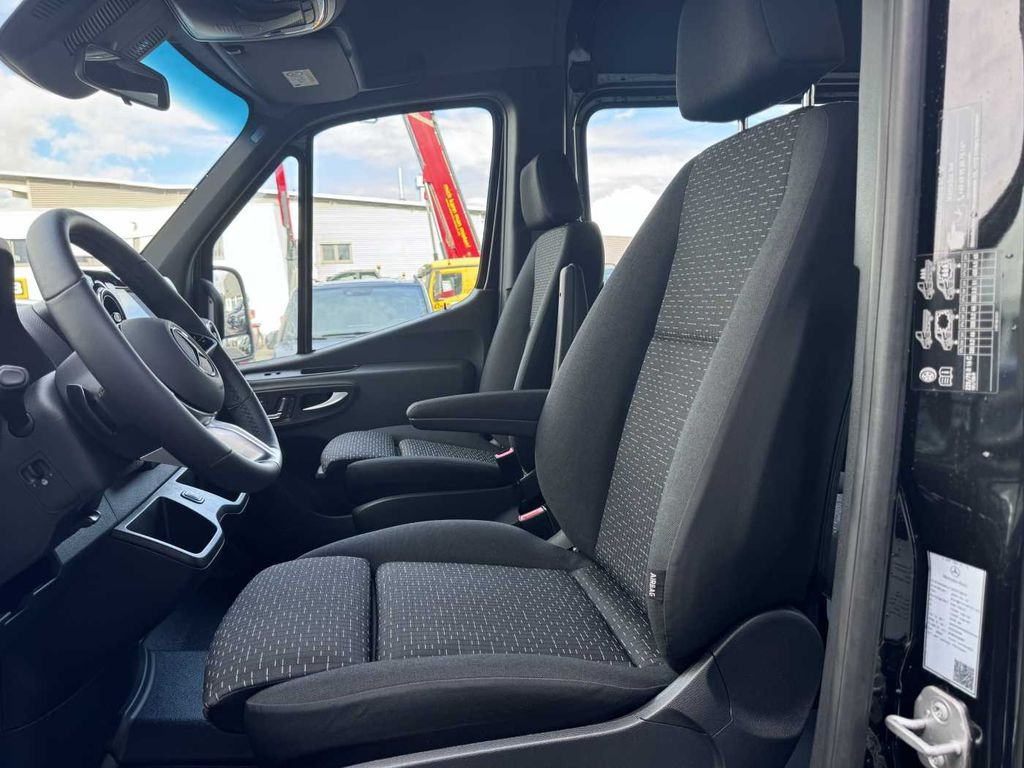 Микроавтобус, Пассажирский фургон Mercedes-Benz Sprinter 319 CDI 4x4 Tourer AHK Dachklima LED: фото 10