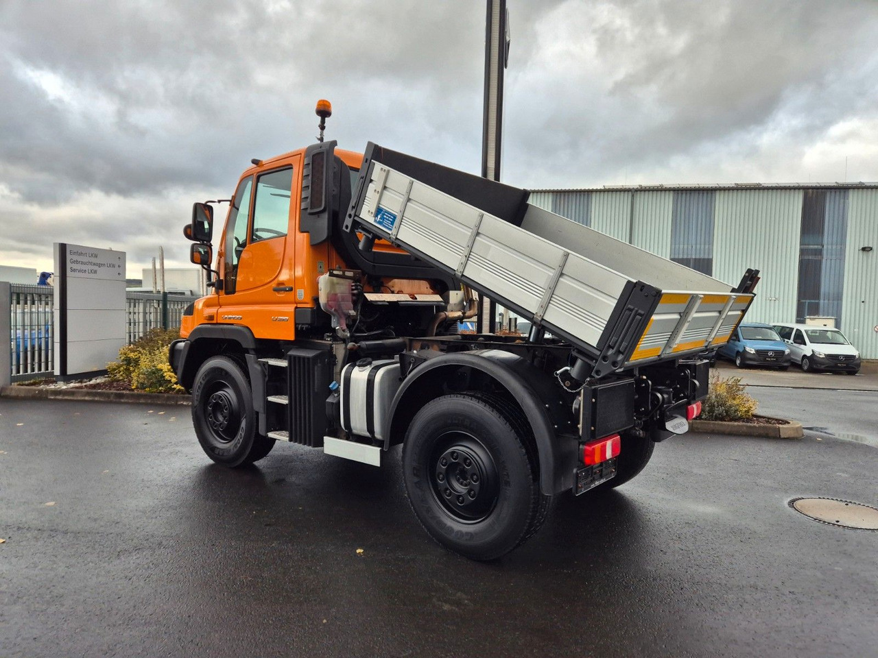 Mercedes-Benz U 218 4x4 Winterdienst, Hydrostat, Zapfwelle - Самосвал: фото 3 Mercedes-Benz U 218 4x4 Winterdienst, Hydrostat, Zapfwelle - Самосвал: фото 3
