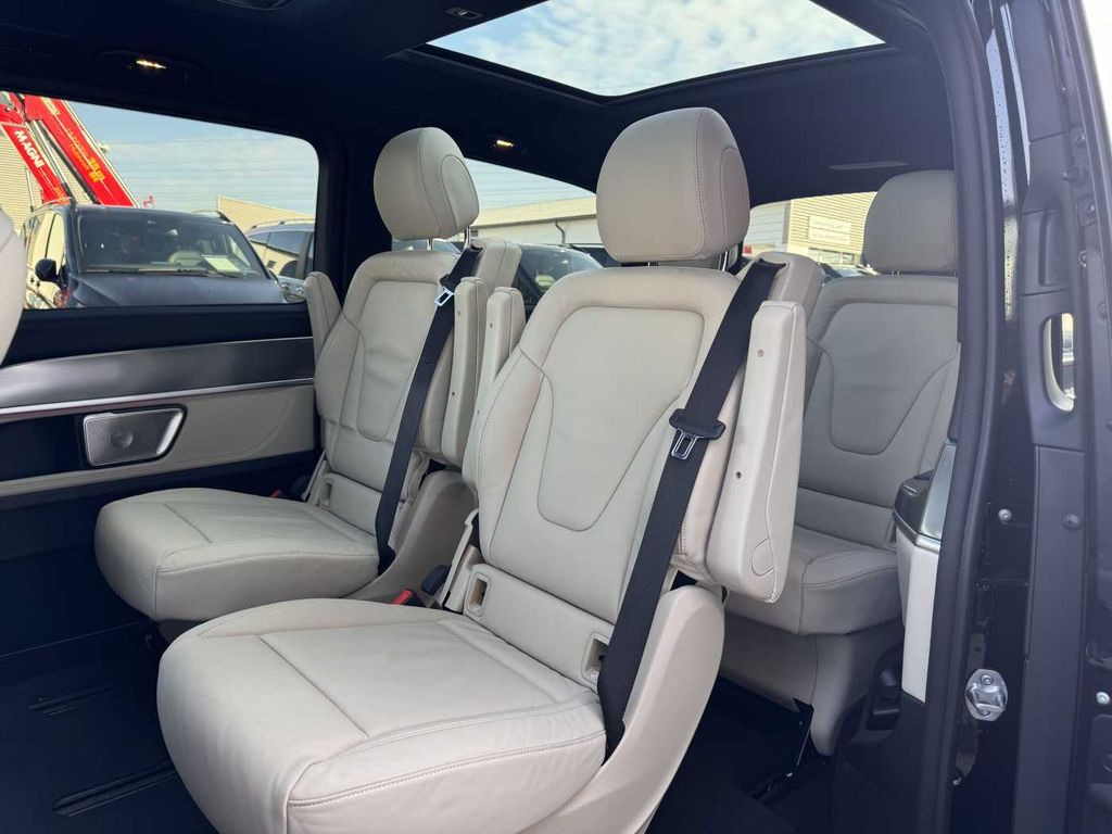 Микроавтобус, Пассажирский фургон Mercedes-Benz V 300 d EXCLUSIVE 4MATIC Panorama AHK2,5 Stdheiz: фото 7