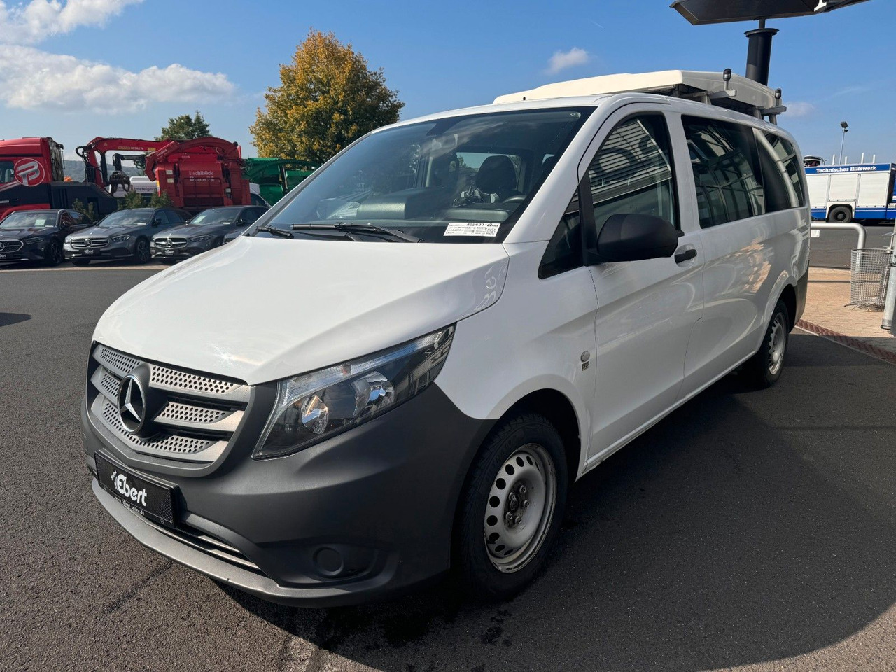Mercedes-Benz Vito 111 CDI Tourer Begleitfahrzeug BF3+ / WVZ - Пассажирский фургон: фото 3 Mercedes-Benz Vito 111 CDI Tourer Begleitfahrzeug BF3+ / WVZ - Пассажирский фургон: фото 3