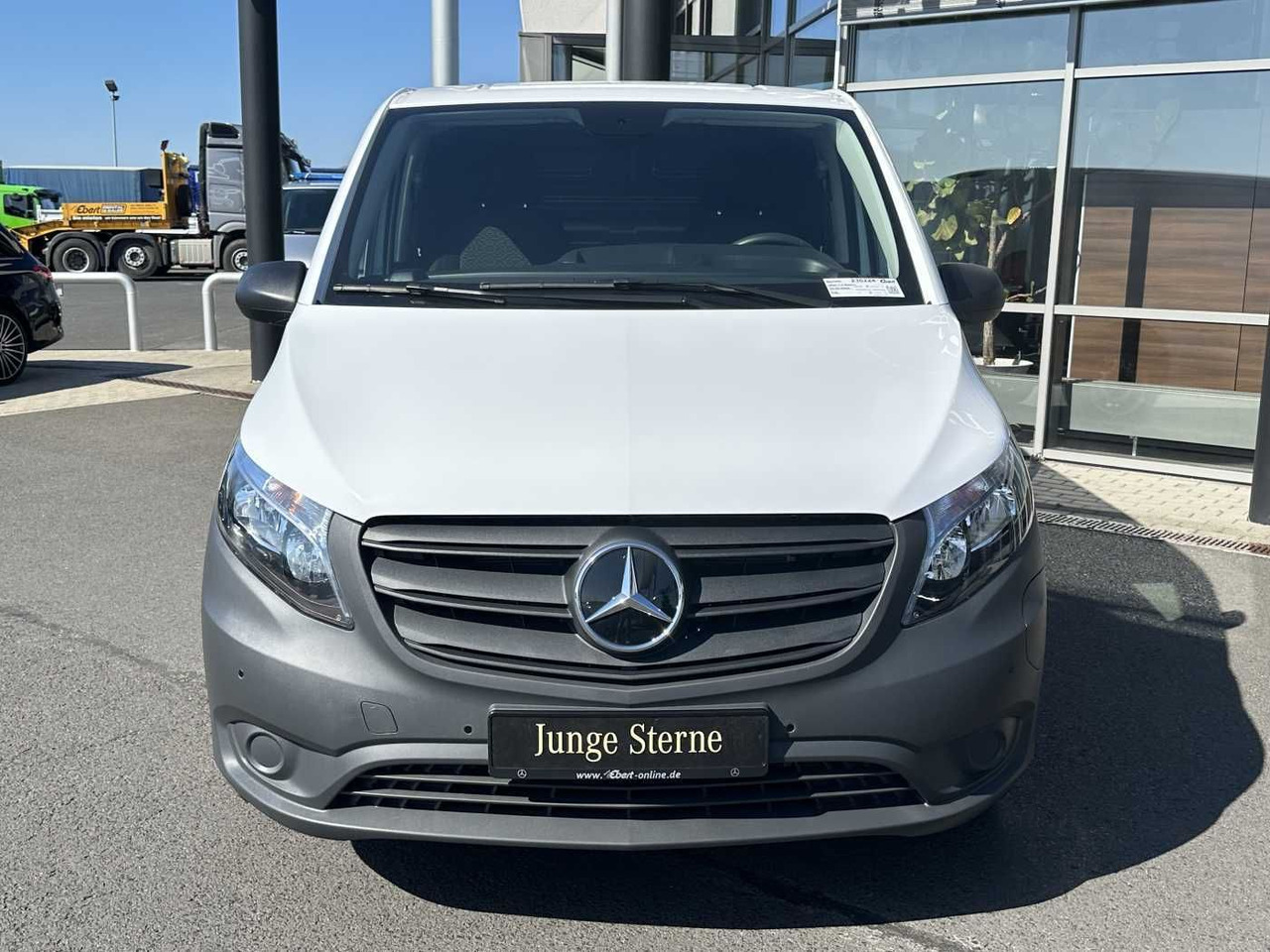 Mercedes-Benz eVito 112 Klima Kamera Audio 30 Sitzheiz Tempom. - Легковой фургон, Электрический фургон: фото 2 Mercedes-Benz eVito 112 Klima Kamera Audio 30 Sitzheiz Tempom. - Легковой фургон, Электрический фургон: фото 2