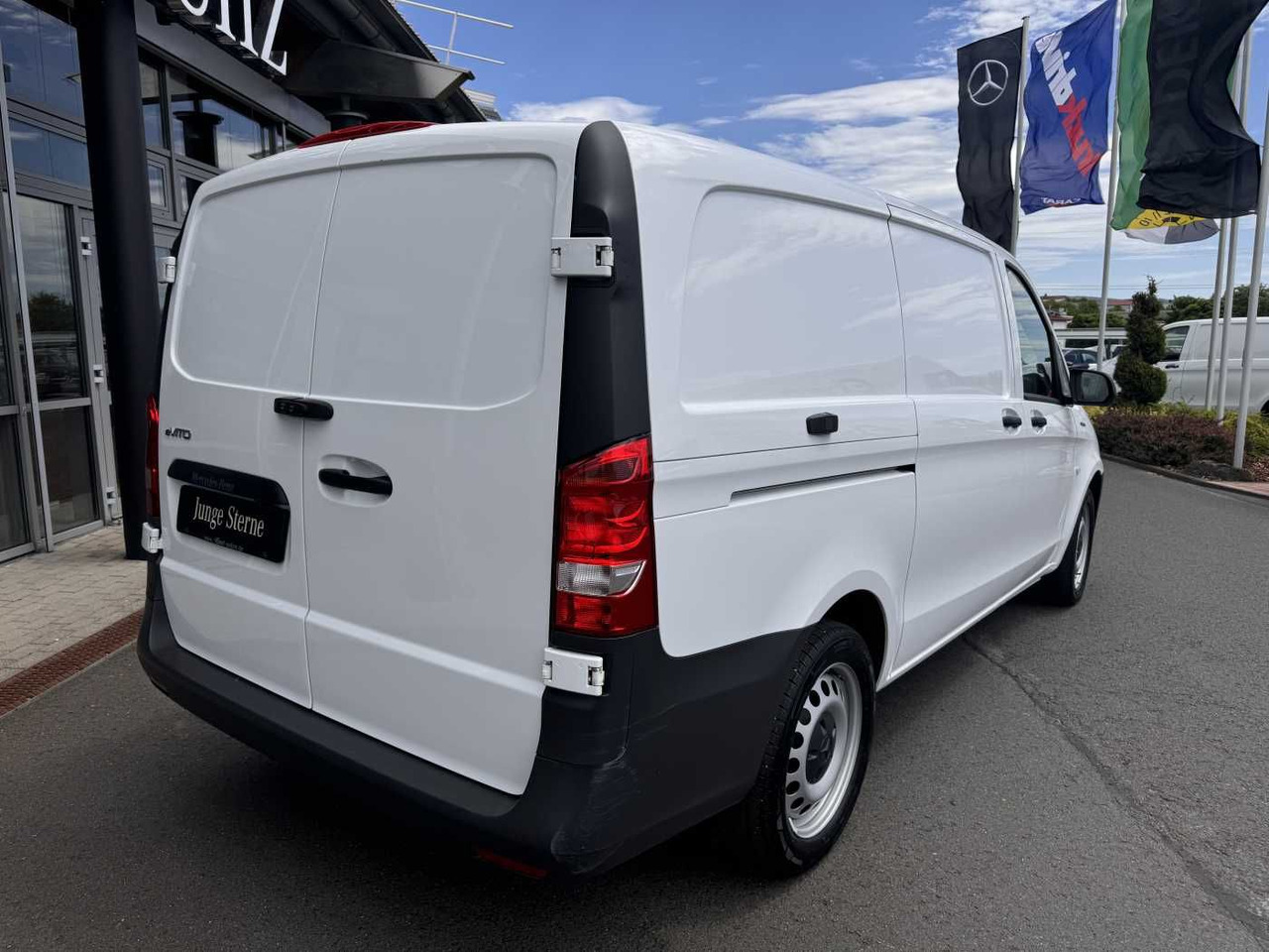 Mercedes-Benz eVito 112 Klima Kamera Navi SHZ Tempomat - Легковой фургон, Электрический фургон: фото 4 Mercedes-Benz eVito 112 Klima Kamera Navi SHZ Tempomat - Легковой фургон, Электрический фургон: фото 4