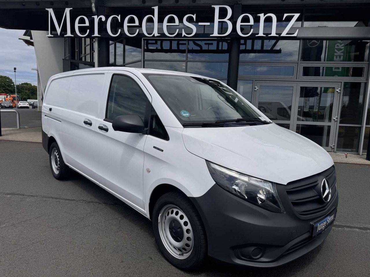 Mercedes-Benz eVito 112 Klima Kamera Navi SHZ Tempomat - Легковой фургон, Электрический фургон: фото 1 Mercedes-Benz eVito 112 Klima Kamera Navi SHZ Tempomat - Легковой фургон, Электрический фургон: фото 1