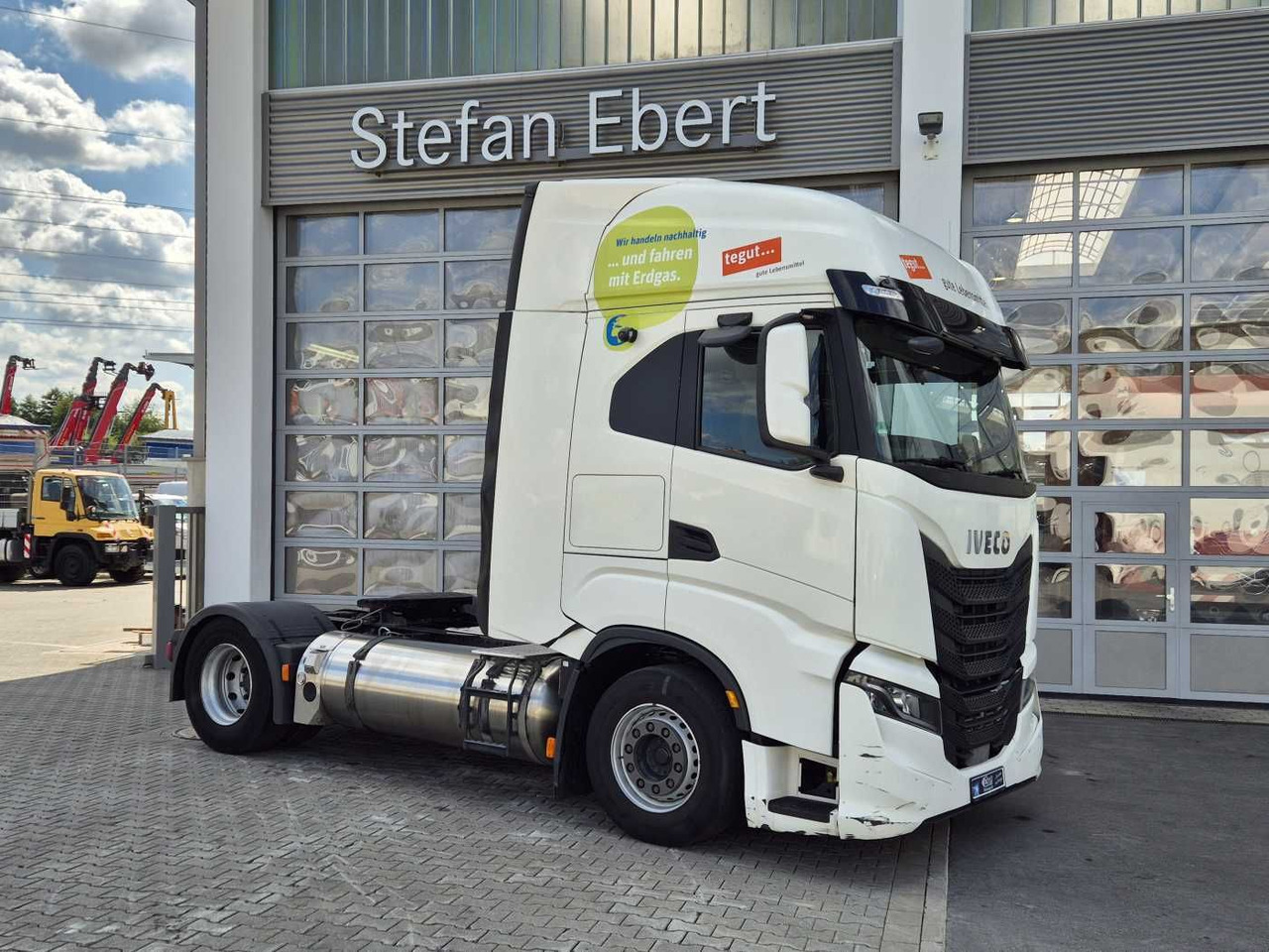 Iveco S-Way AS440S46 NG Intarder Abbiegeassistent - Тягач: фото 3 Iveco S-Way AS440S46 NG Intarder Abbiegeassistent - Тягач: фото 3