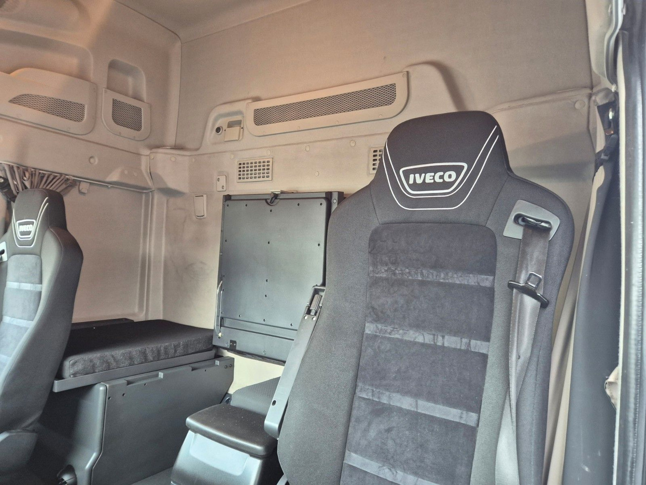 Тягач Iveco Stralis 460NP LNG 4x2 3 Stück: фото 23