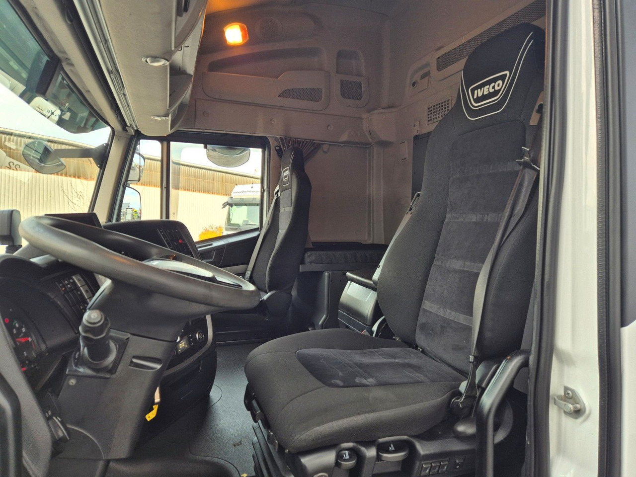 Тягач Iveco Stralis 460NP LNG 4x2 3 Stück: фото 15