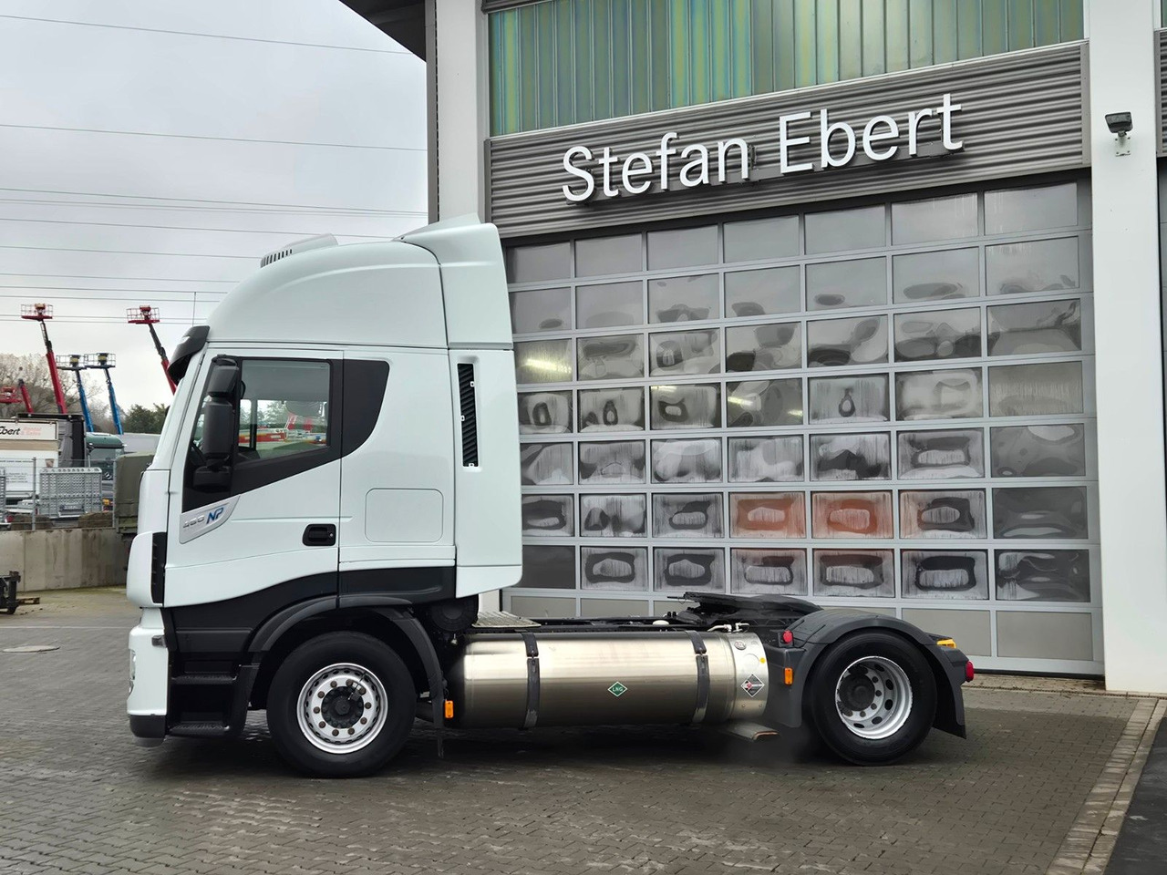 Iveco Stralis 460NP LNG Intarder 3 Stück - Тягач: фото 4 Iveco Stralis 460NP LNG Intarder 3 Stück - Тягач: фото 4