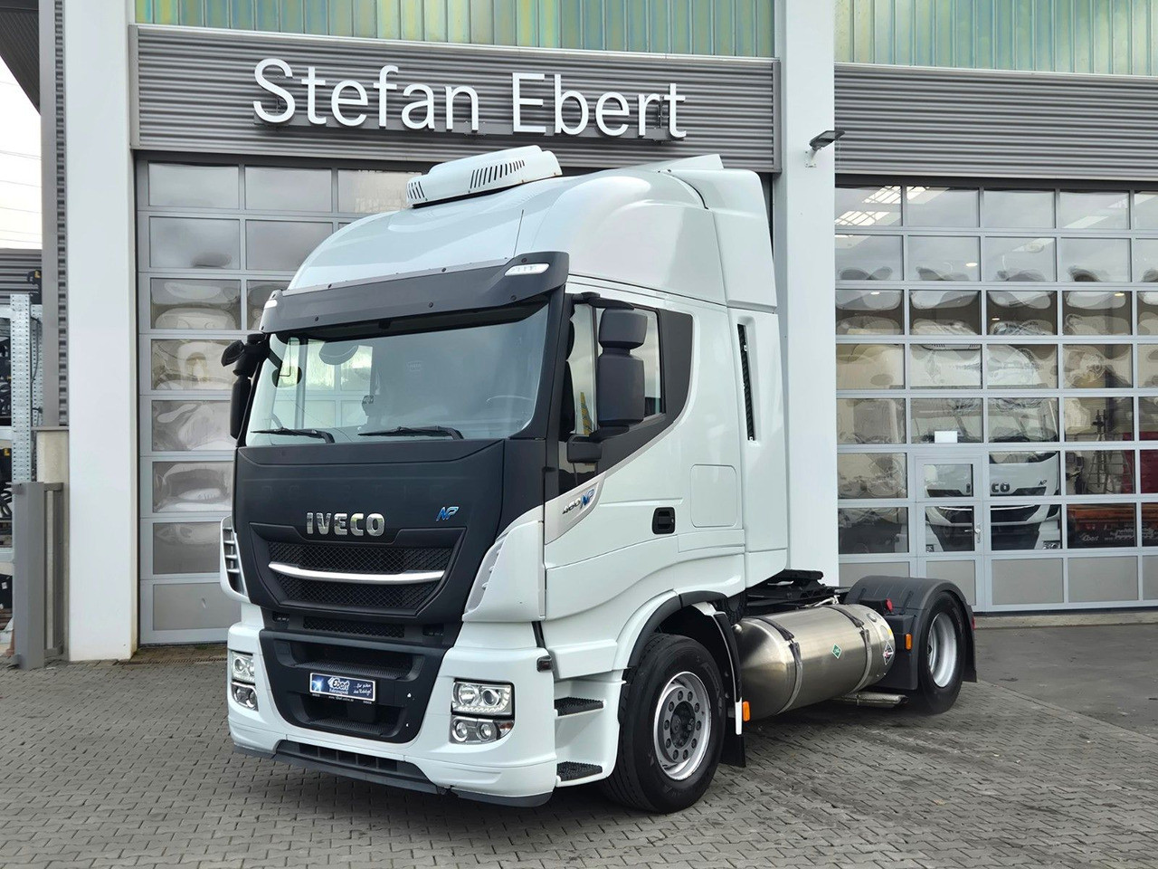 Iveco Stralis 460NP LNG Standklima Xenon 3 Stück - Тягач: фото 1 Iveco Stralis 460NP LNG Standklima Xenon 3 Stück - Тягач: фото 1