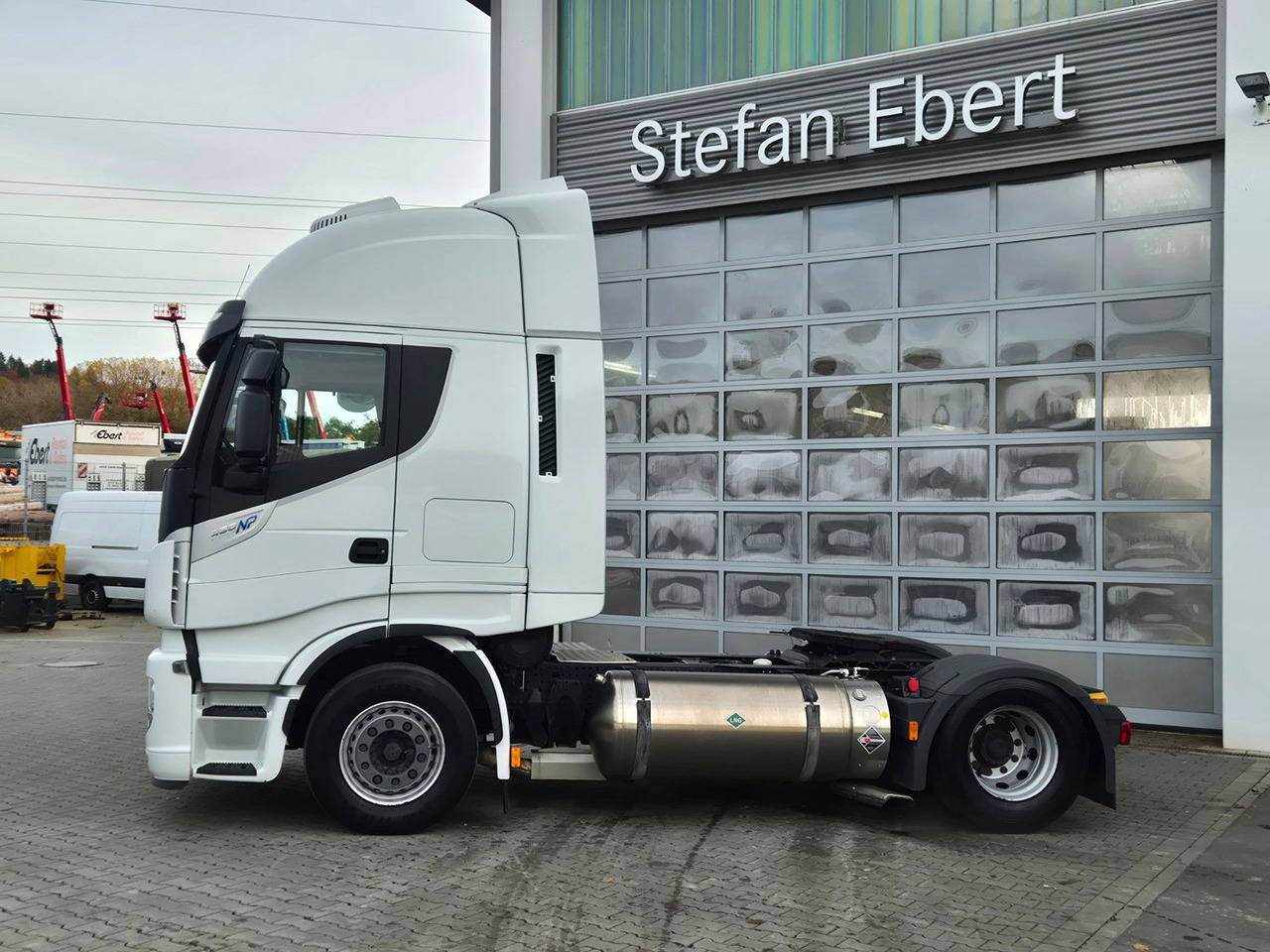 Iveco Stralis 460NP LNG Standklima Xenon 3 Stück - Тягач: фото 5 Iveco Stralis 460NP LNG Standklima Xenon 3 Stück - Тягач: фото 5