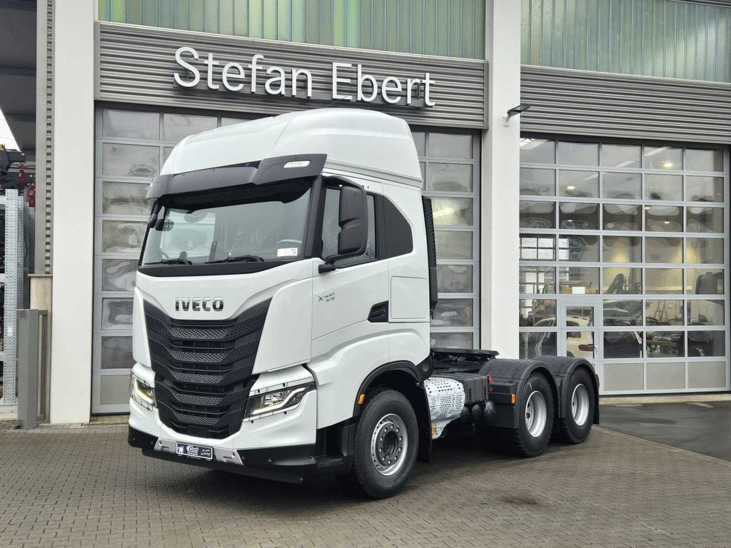 Iveco X-Way AS440X57TZ/P ON+ 6x4 Intarder 2xBett - Тягач: фото 1 Iveco X-Way AS440X57TZ/P ON+ 6x4 Intarder 2xBett - Тягач: фото 1