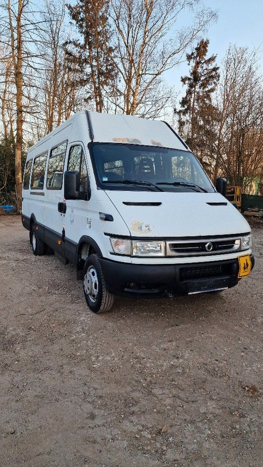 Iveco Daily 3.0 lit. Motor - Микроавтобус, Пассажирский фургон: фото 2 Iveco Daily 3.0 lit. Motor - Микроавтобус, Пассажирский фургон: фото 2