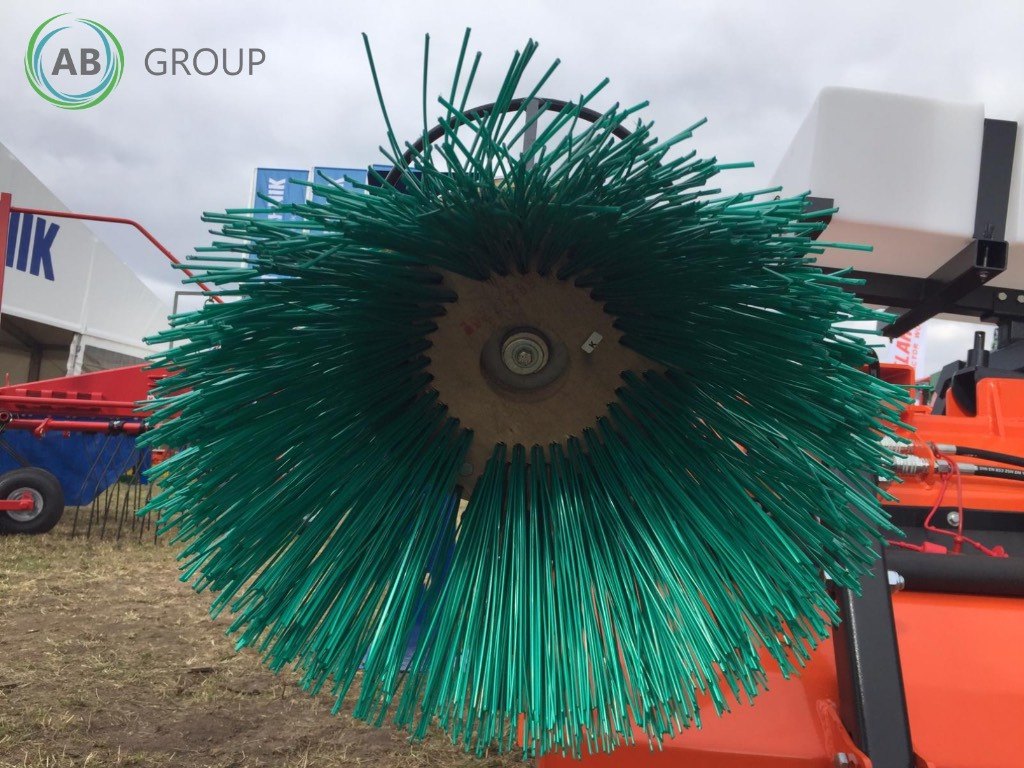 Metal-Technik TOP MT tractor road sweeper 2 m - Щетка для Коммунальной и специальной техники: фото 2 Metal-Technik TOP MT tractor road sweeper 2 m - Щетка для Коммунальной и специальной техники: фото 2