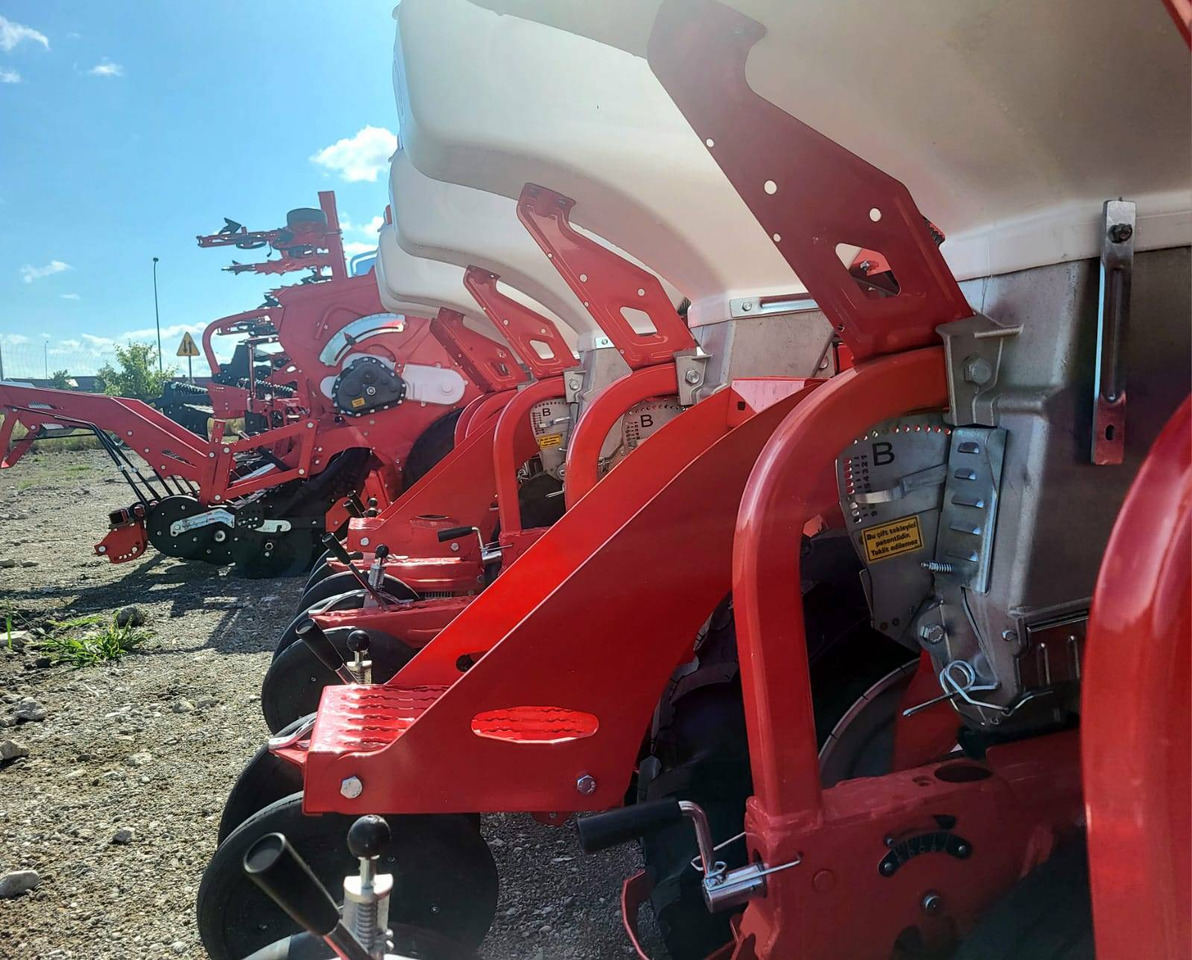 Six-row pneumatic precision seeder with depth fertilization Ozdoken VPKT-DG6 - Сеялка точного высева: фото 4 Six-row pneumatic precision seeder with depth fertilization Ozdoken VPKT-DG6 - Сеялка точного высева: фото 4
