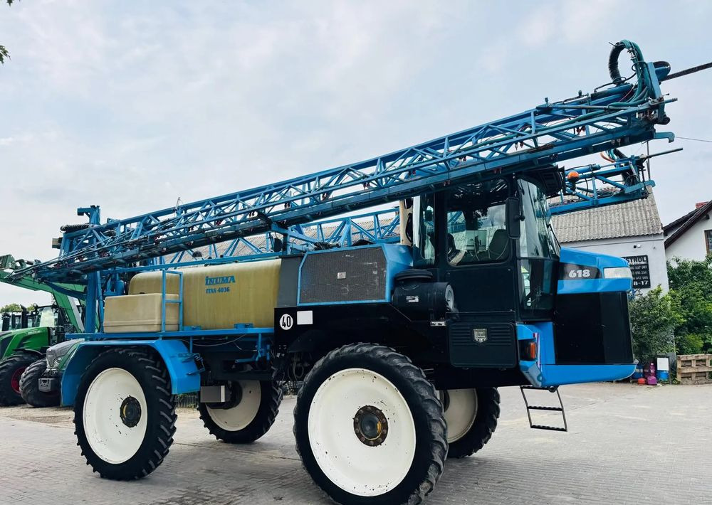 Challenger ROGATOR 618 - Самоходный опрыскиватель: фото 3 Challenger ROGATOR 618 - Самоходный опрыскиватель: фото 3