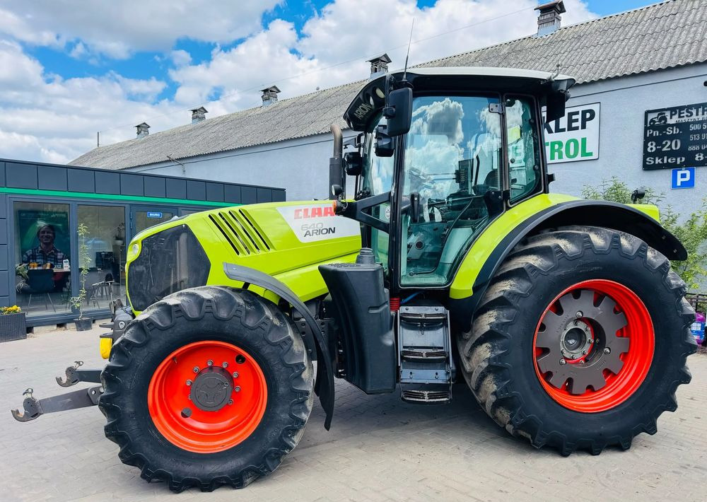 Claas Arion 640 - Трактор: фото 2 Claas Arion 640 - Трактор: фото 2