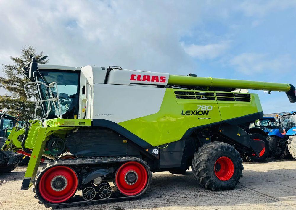 Claas Lexion 780 TT - Зерноуборочный комбайн: фото 1 Claas Lexion 780 TT - Зерноуборочный комбайн: фото 1