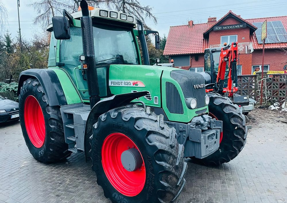 Fendt 820 - Трактор: фото 3 Fendt 820 - Трактор: фото 3